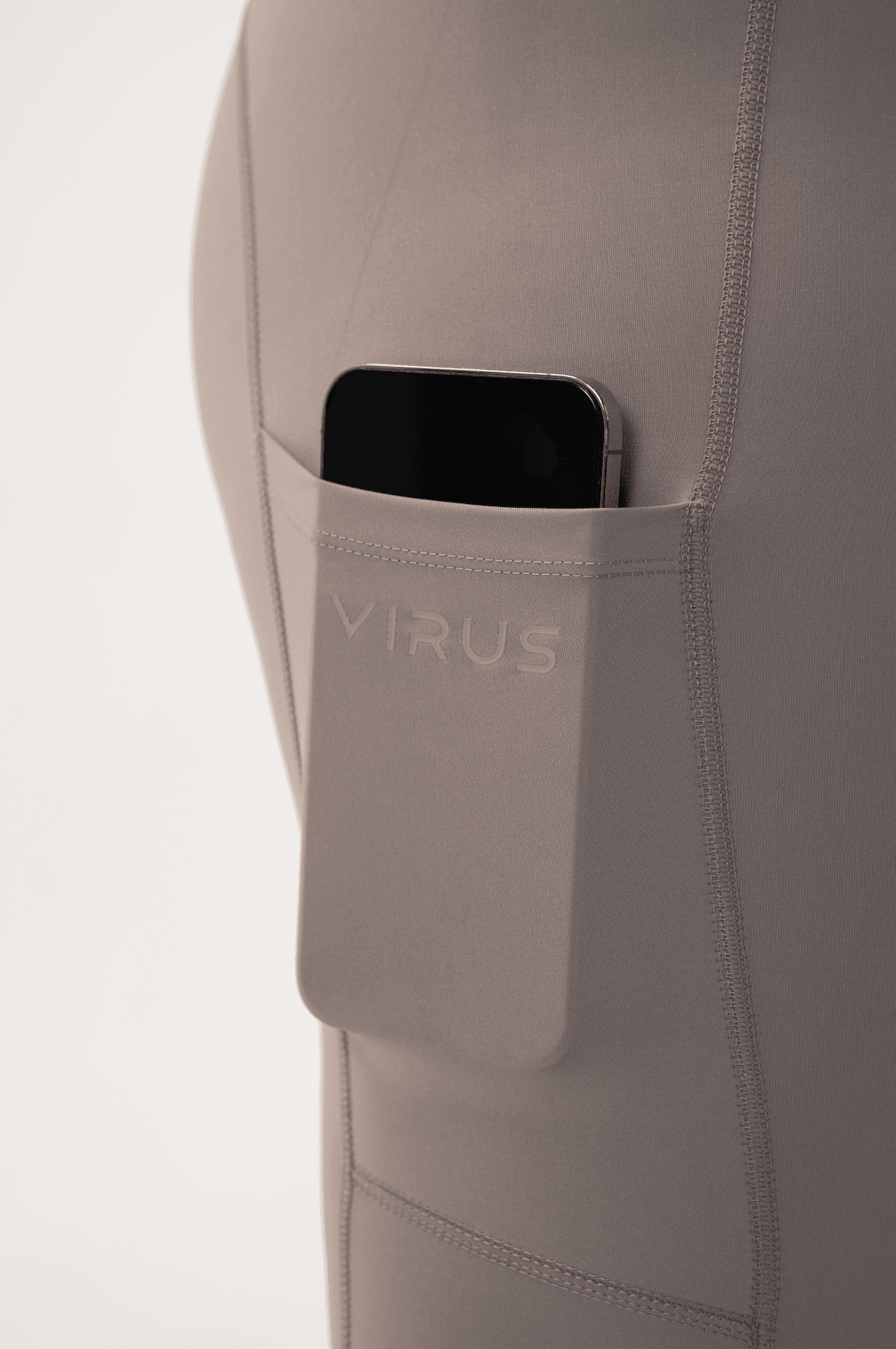 Commuter ⅞ Tech Pants - VIRUS® Performance Apparel