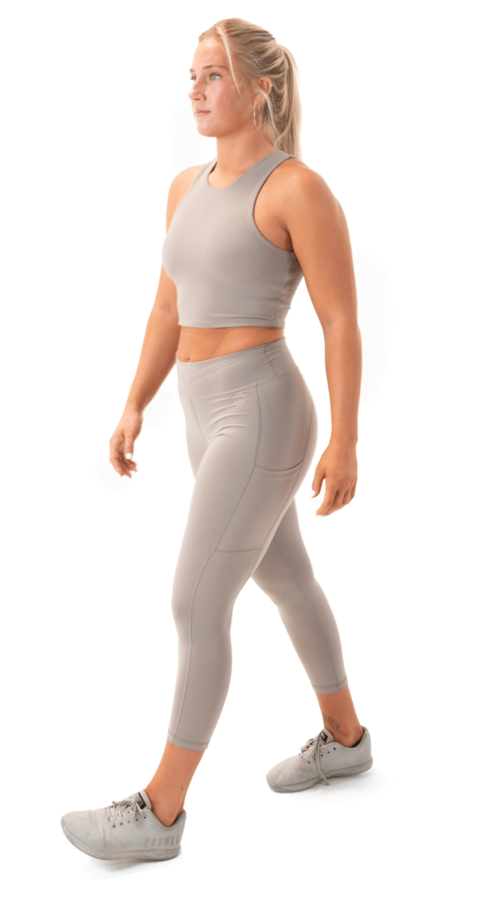 Women's Compression 7/8 + Crop Pants – VIRUS® Performance Apparel Women's Compression 7/8 + Crop Pants – VIRUS® Performance Apparel