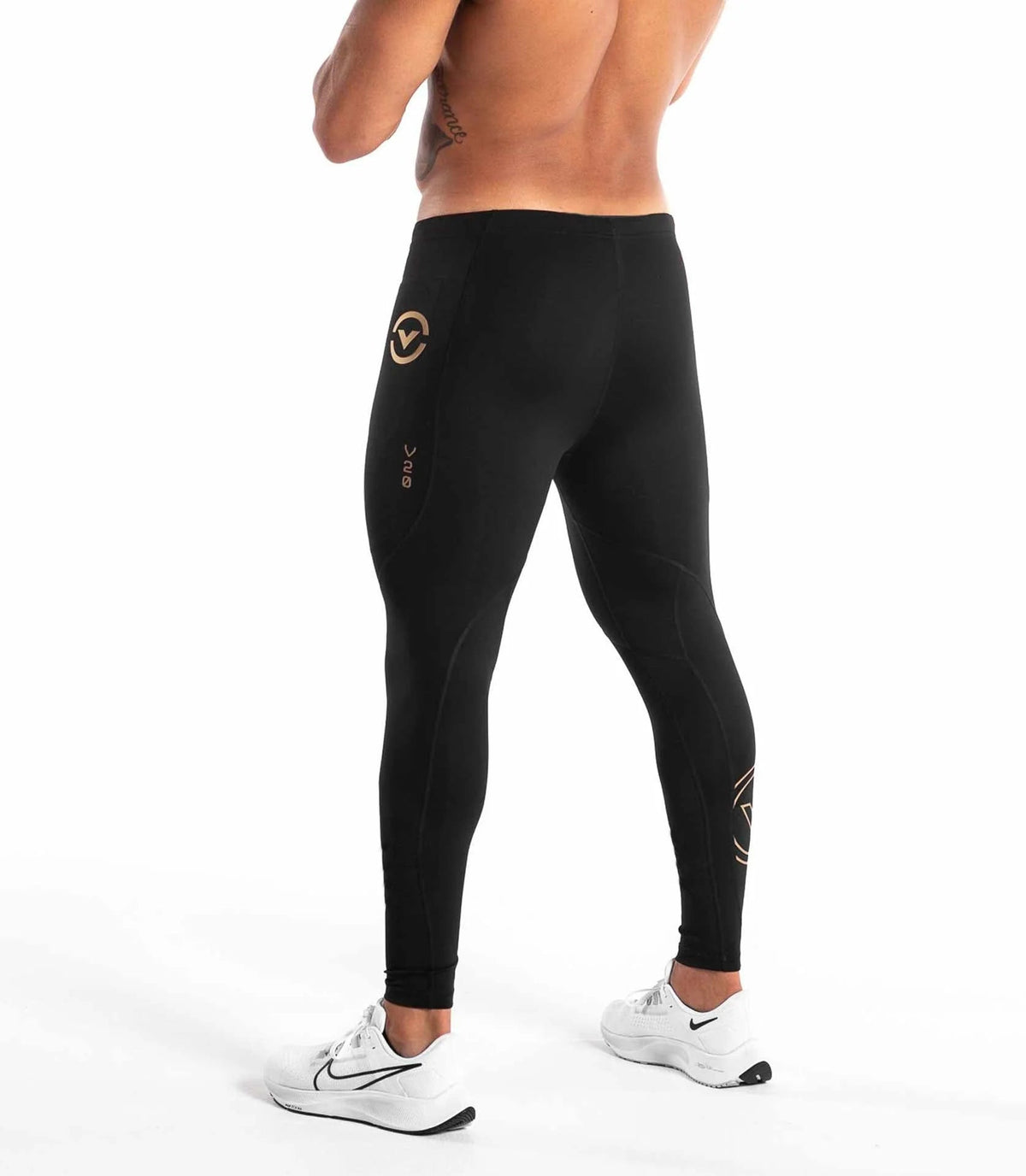 Men's CrossFit Bundle | Bioceramic™ Recovery and CoolJade™ Cooling From Warm - Up to Final WOD - VIRUS® Performance Apparel. Slide 13 of 30
