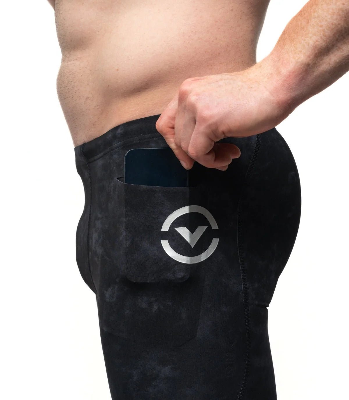 Men's CrossFit Bundle | Bioceramic™ Recovery and CoolJade™ Cooling From Warm - Up to Final WOD - VIRUS® Performance Apparel. Slide 10 of 30
