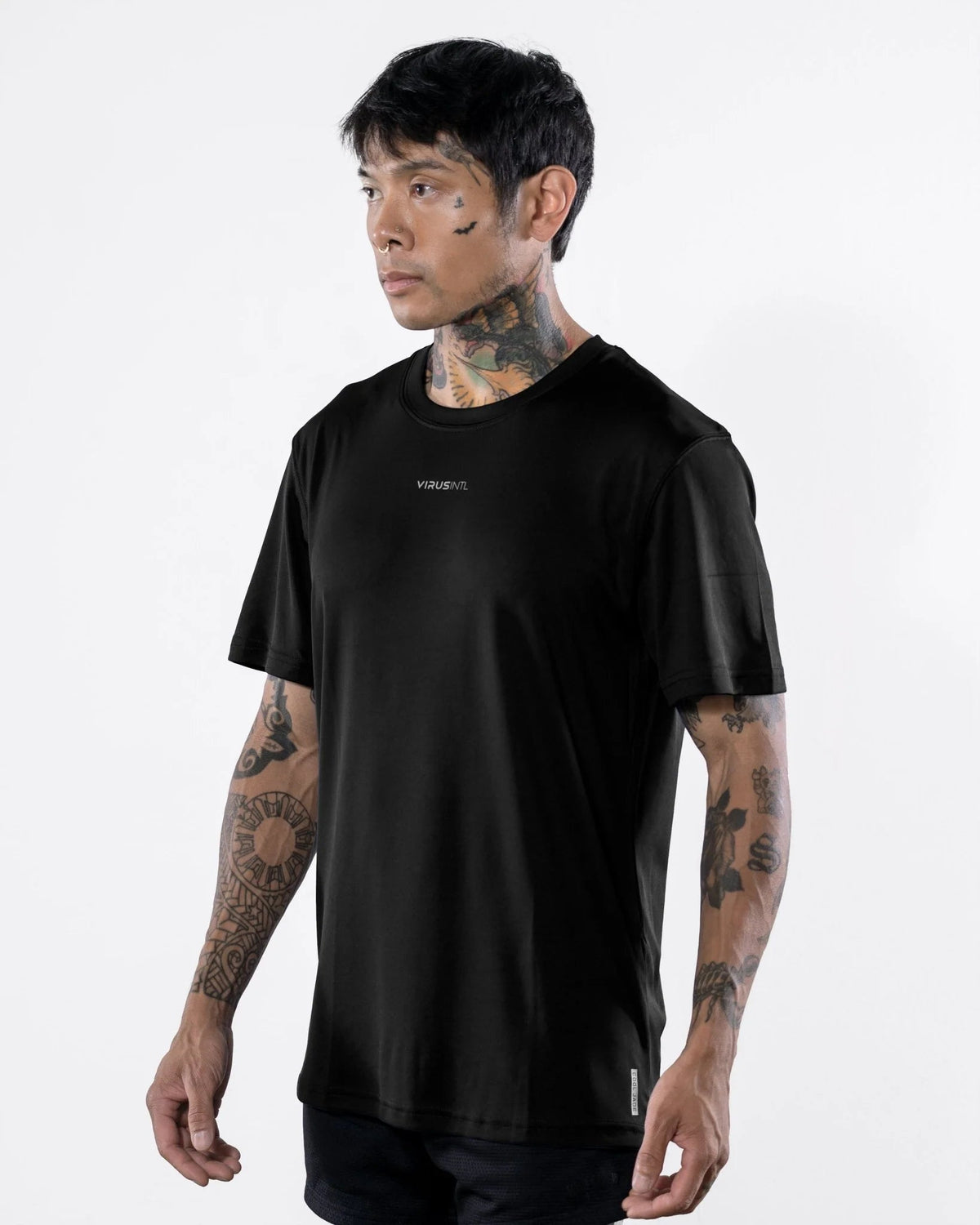Men's Lifestyle Bundle | Bioceramic™ Recovery and CoolJade™ Cooling From Daily Wear to Active Recovery - VIRUS® Performance Apparel. Slide 48 of 58
