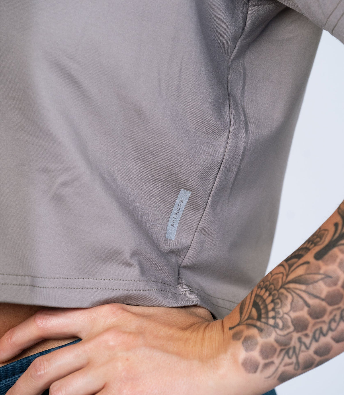 Women's CrossFit Bundle | Bioceramic™ Recovery and EcoNuve™ Sustainable Performance From Warm - Up to Final WOD - VIRUS® Performance Apparel. Slide 2 of 25
