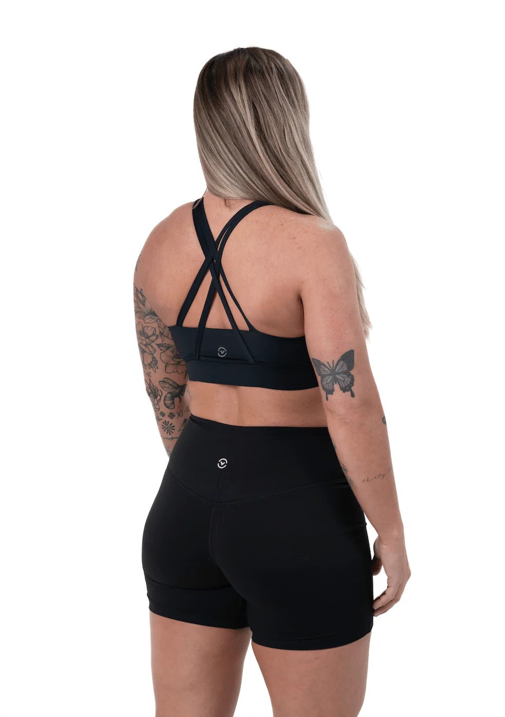Women's Run/Bike Bundle | CoolJade™ Cooling and AirFlex™ Mobility From Mile One to Cooldown - VIRUS® Performance Apparel. Slide 2 of 23
