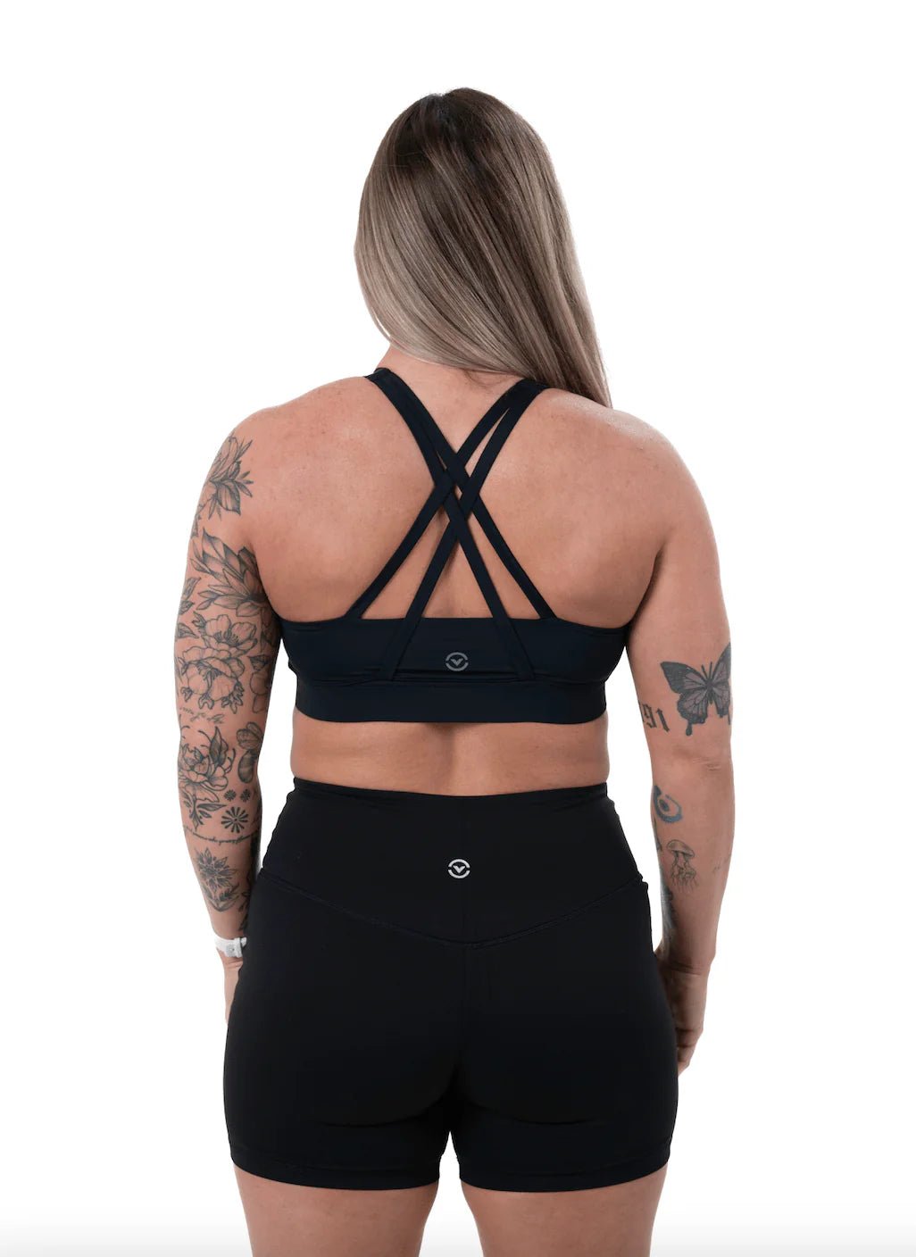 Women's Run/Bike Bundle | CoolJade™ Cooling and AirFlex™ Mobility From Mile One to Cooldown - VIRUS® Performance Apparel. Slide 3 of 23
