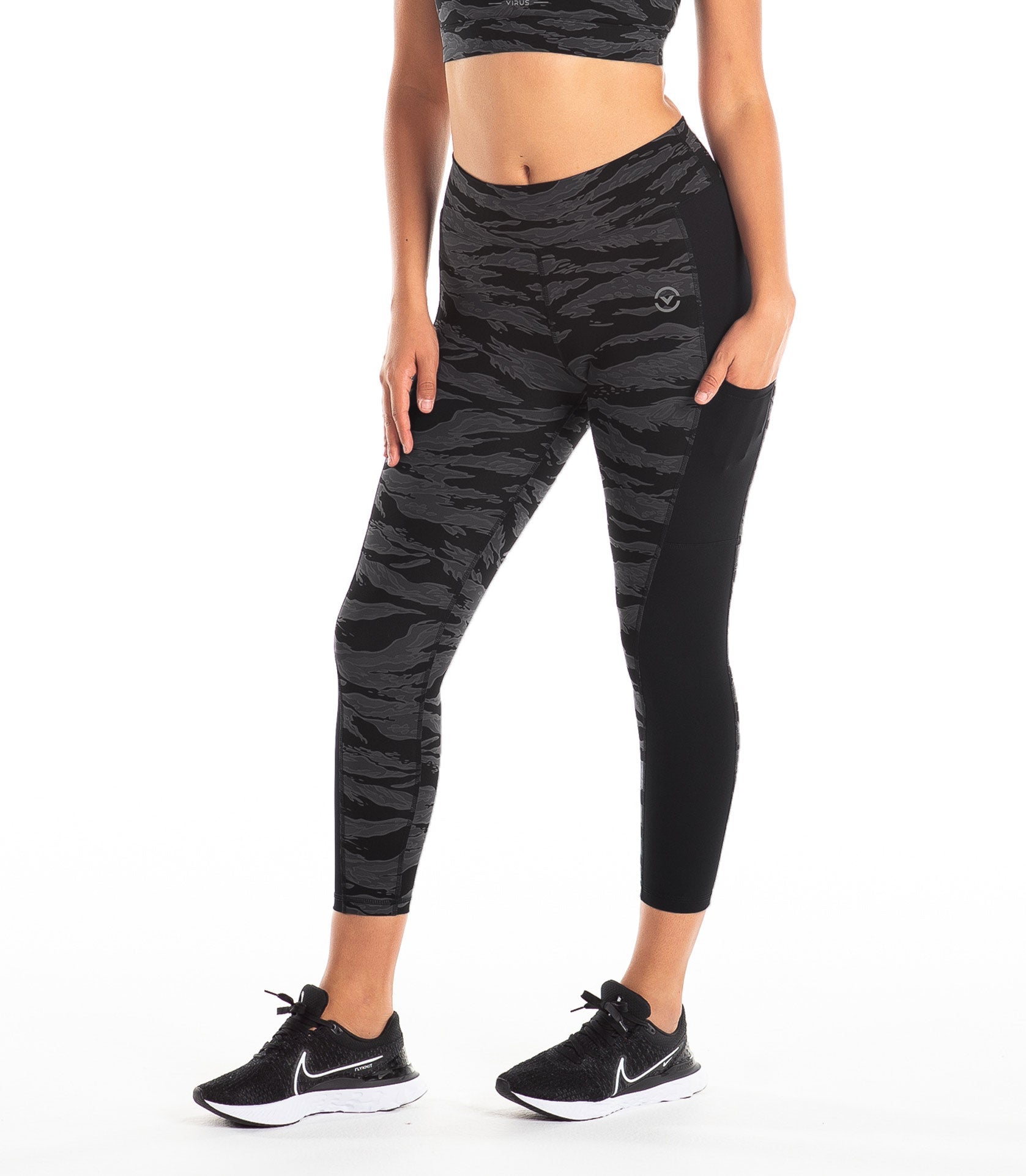 Agile ⅞ Tech Pants – VIRUS® Performance Apparel
