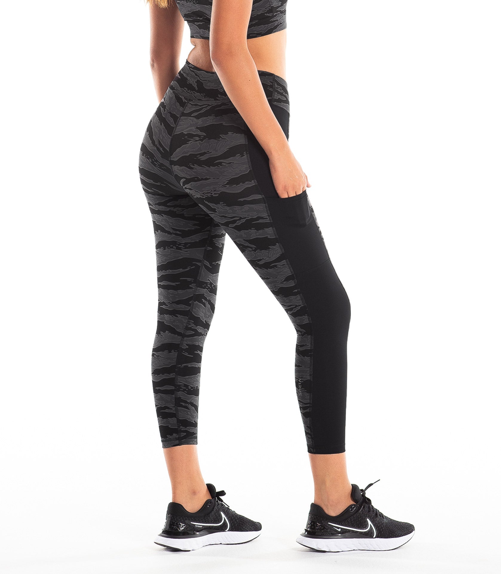 Agile ⅞ Tech Pants – VIRUS® Performance Apparel