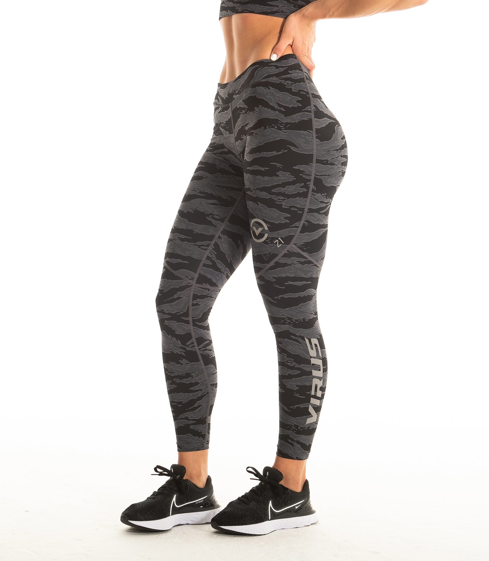 EAU21 Tech Pants - VIRUS® Performance Apparel