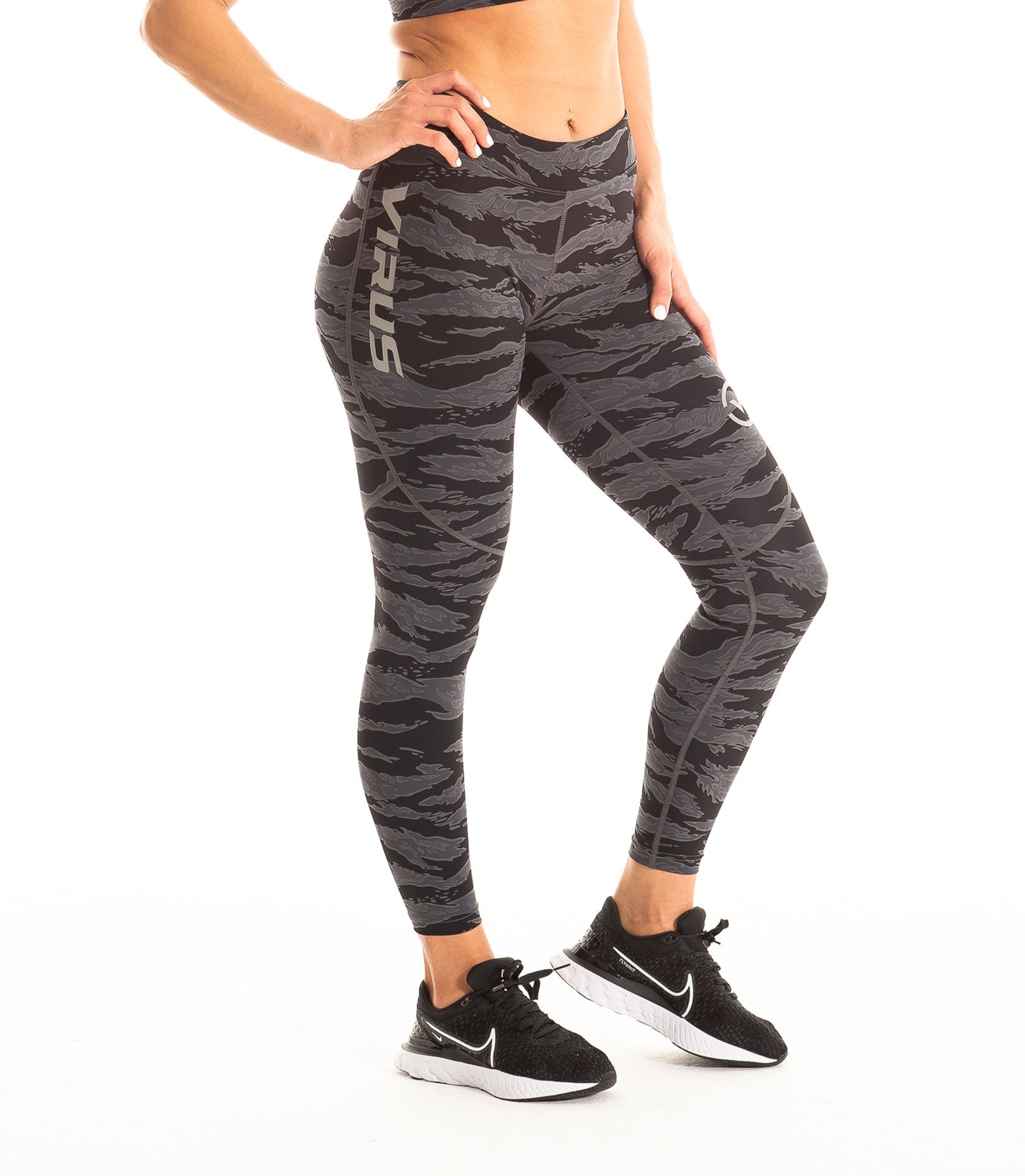 EAU21 Tech Pants – VIRUS® Performance Apparel