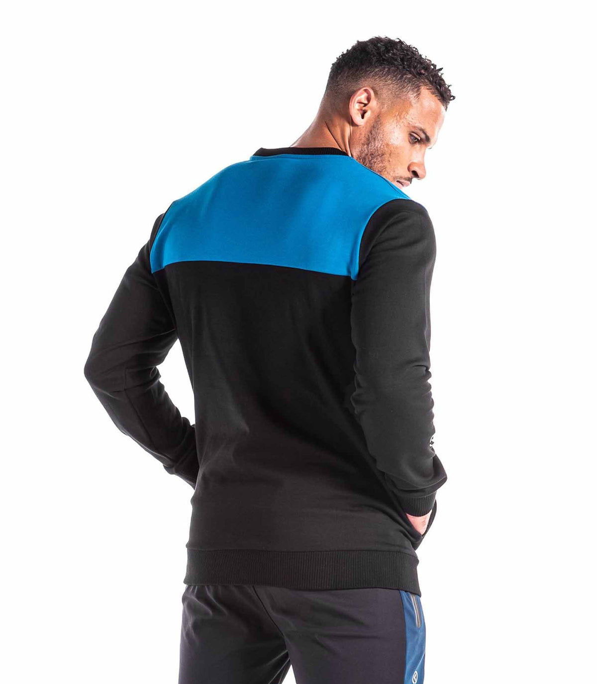 Quartz Pullover - VIRUS® Performance Apparel