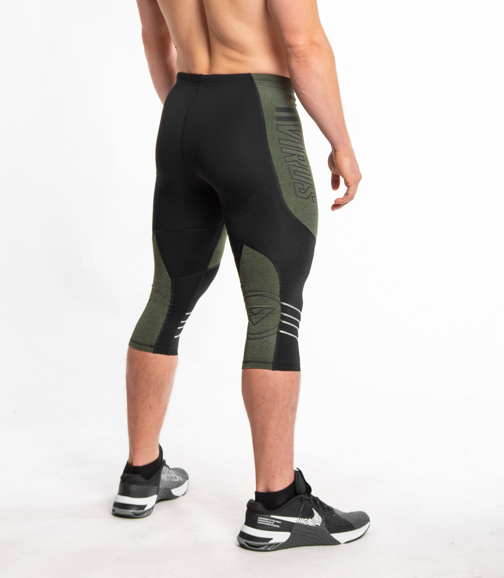 V20 ¾ Tech Pants